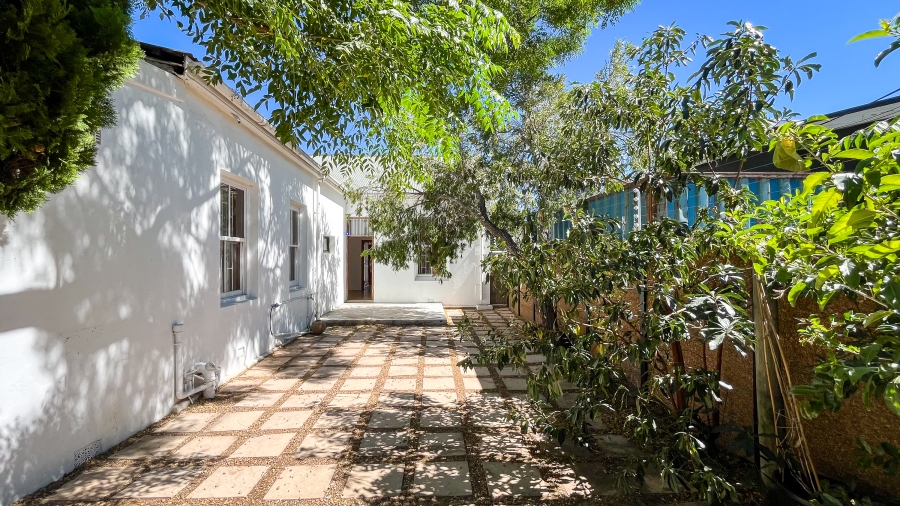 To Let 3 Bedroom Property for Rent in Wynberg Western Cape